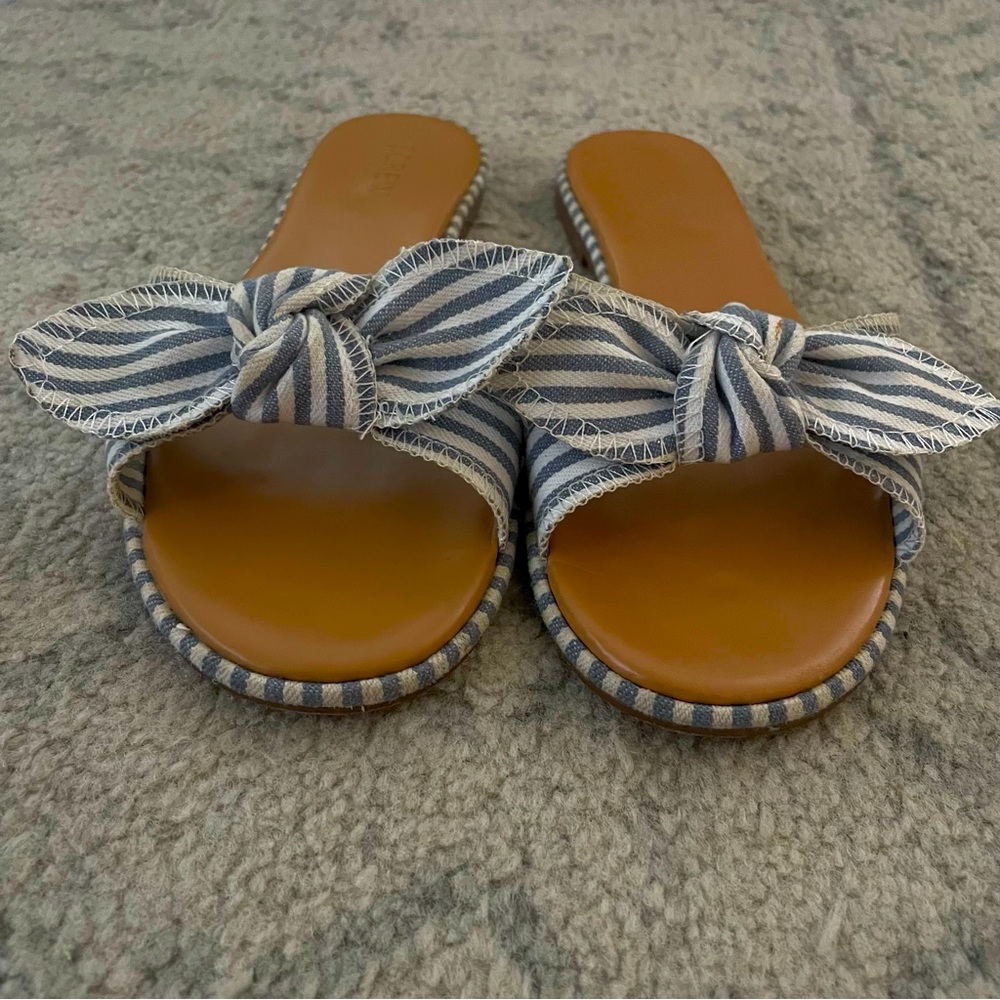 J Crew. Flat sandals with a bow. Size 8,5 - Picture 9 of 9
